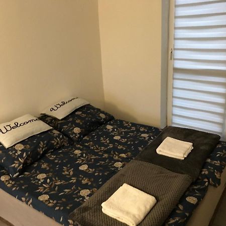 Kris Apartment Kajetany المظهر الخارجي الصورة